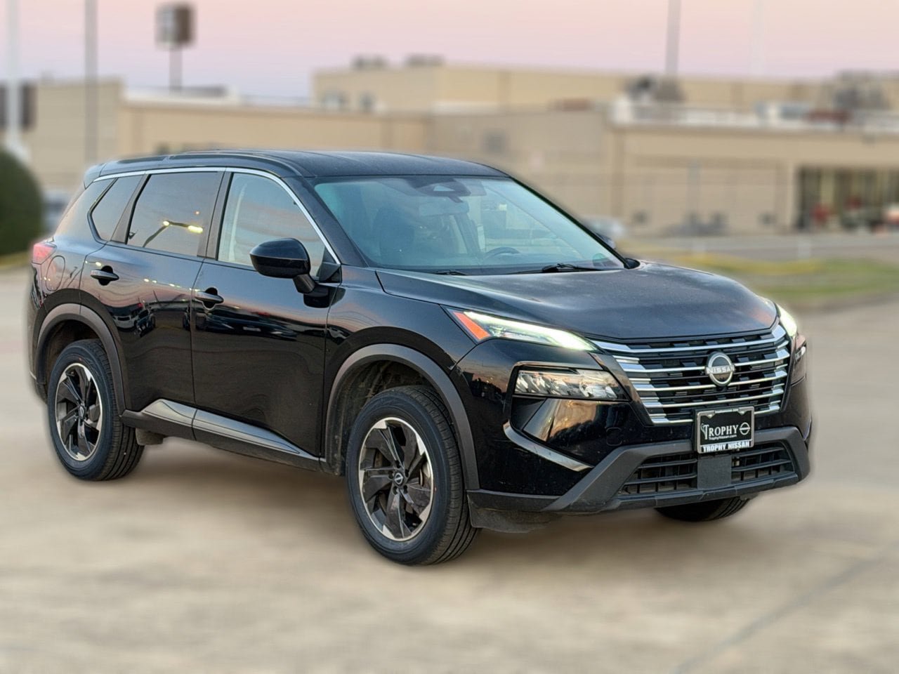 Certified 2025 Nissan Rogue SV FWD image 4