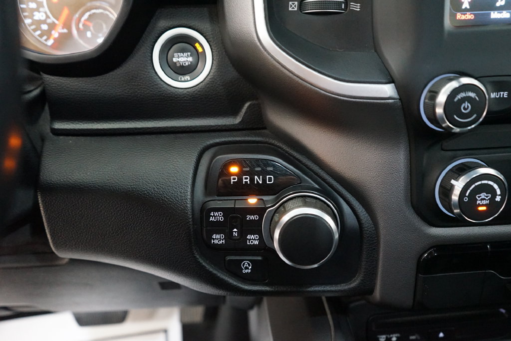 Used 2019 RAM 1500 Big Horn AWD/4WD image 36