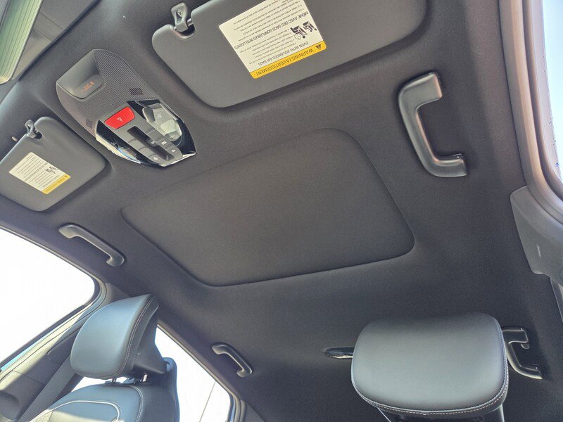 New 2025 Kia K4 GT-Line w/ GT-Line Sunroof Package image 7