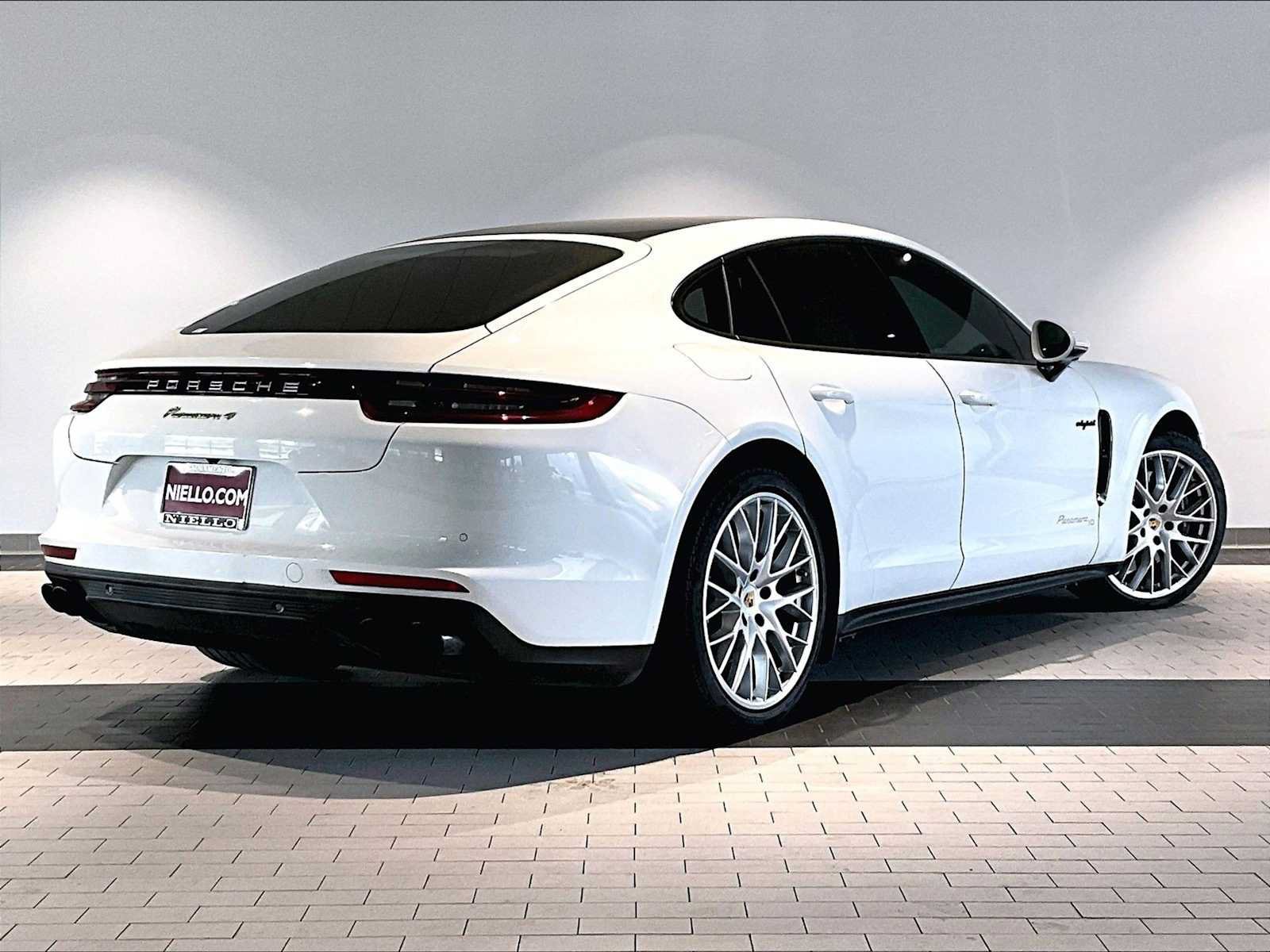 Used 2020 Porsche Panamera 4 AWD/4WD image 11