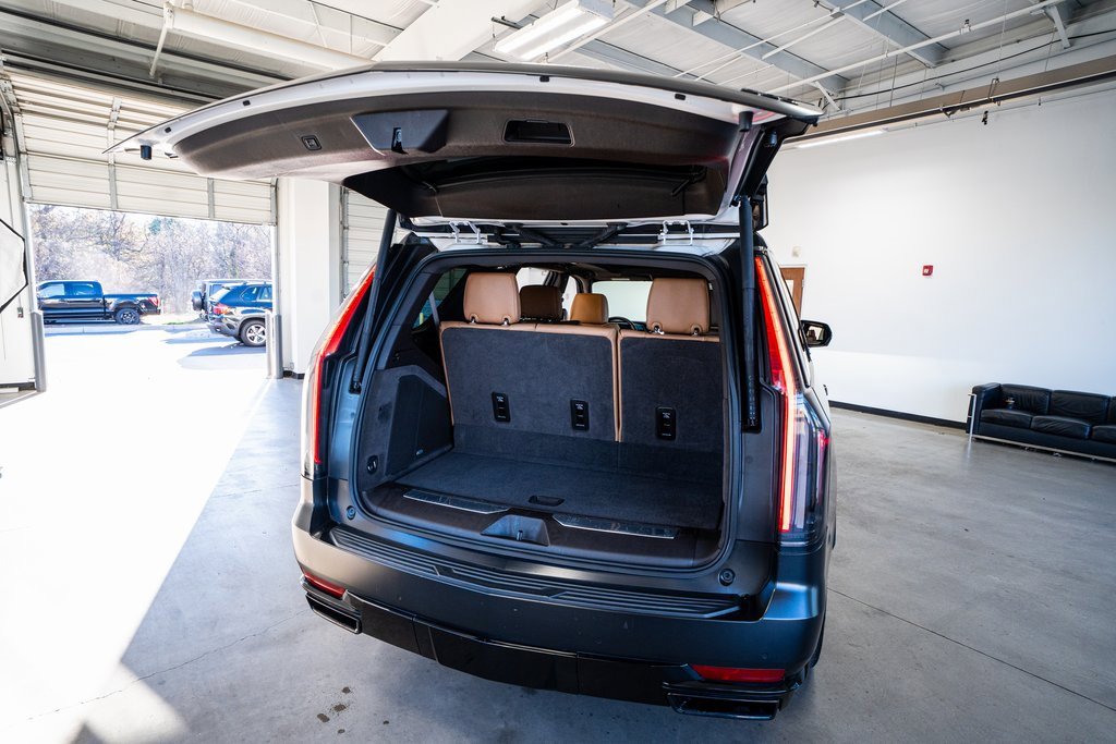 Used 2021 Cadillac Escalade Sport w/ Driver Assist Tech Package image 61