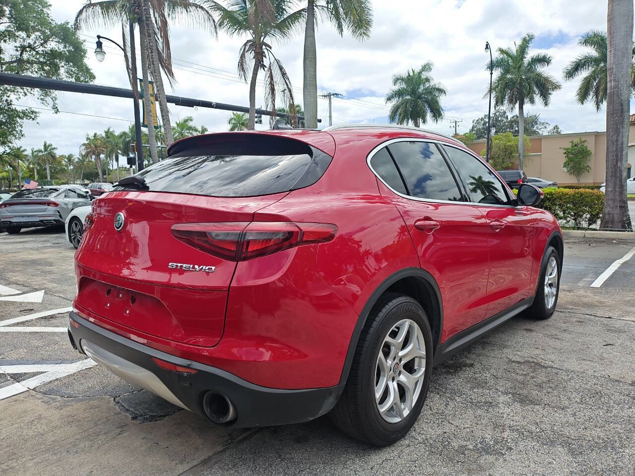 Used 2021 Alfa Romeo Stelvio Sprint w/ Sun & Sound Package AWD/4WD image 11