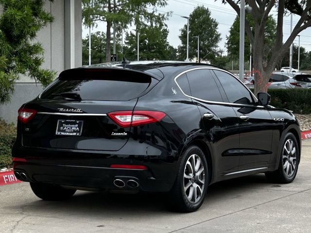 Used 2020 Maserati Levante AWD/4WD image 4