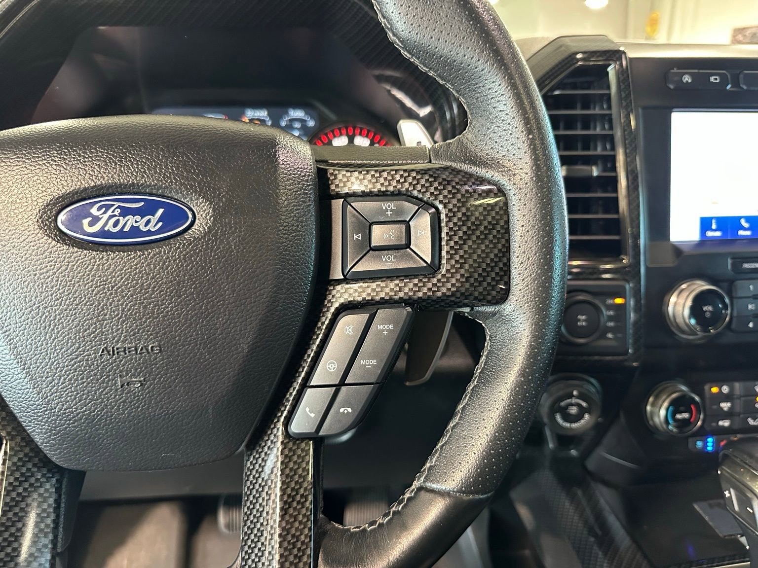 Used 2020 Ford F150 Raptor w/ Equipment Group 802A Luxury AWD/4WD image 22