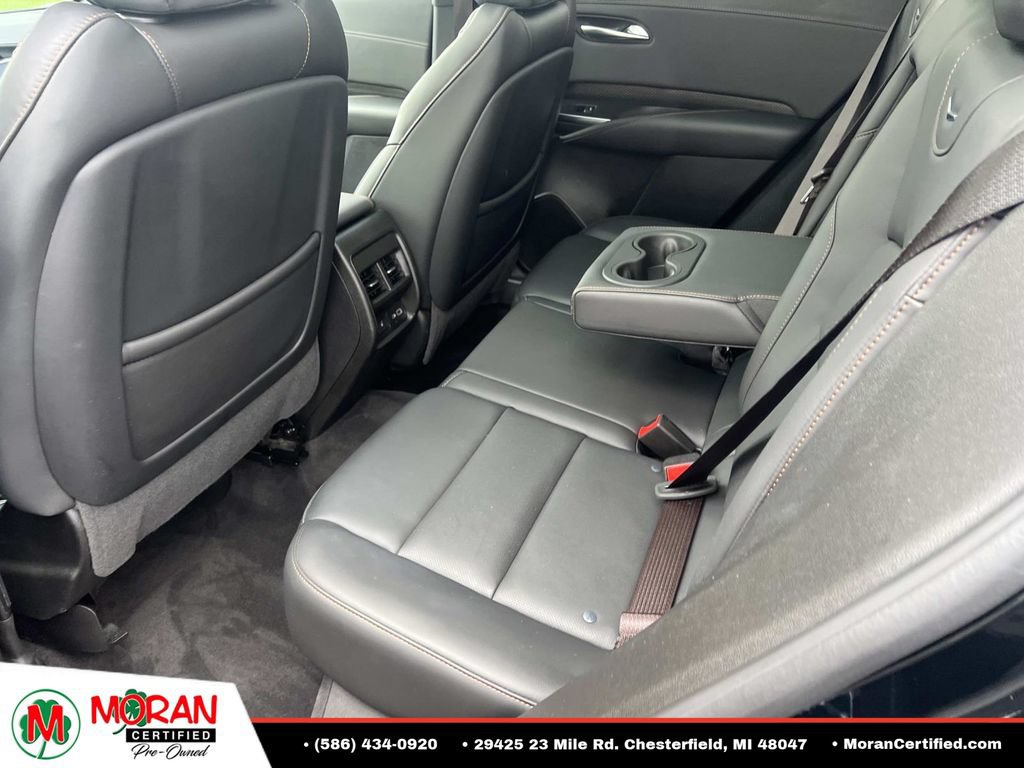 Used 2022 Cadillac XT4 Sport w/ Comfort Package AWD/4WD image 12