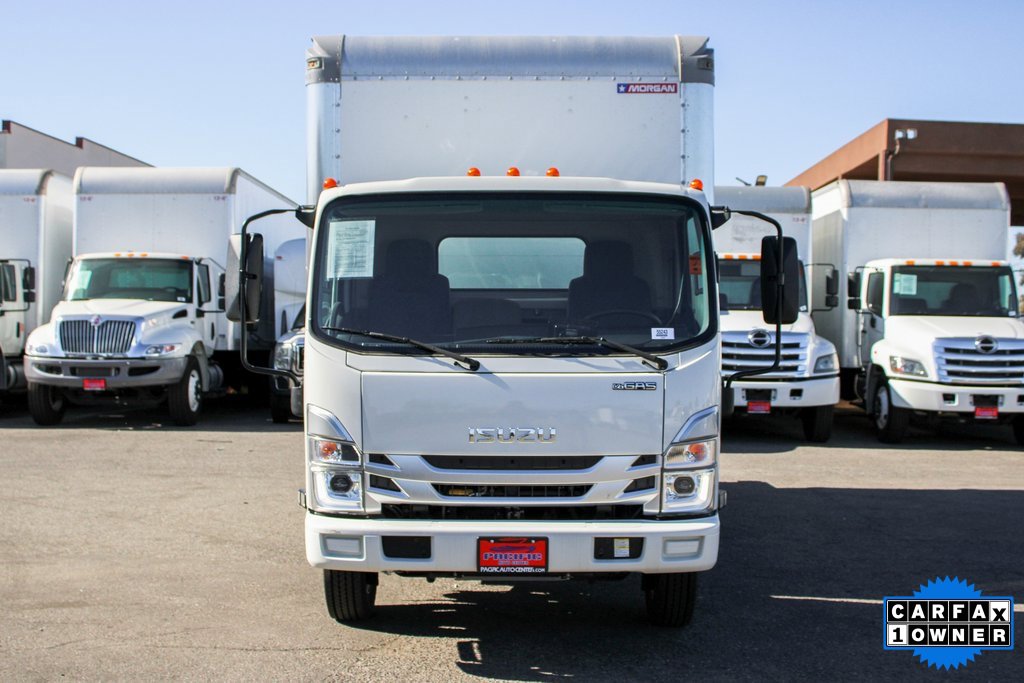 Used 2024 Isuzu NPR image 3