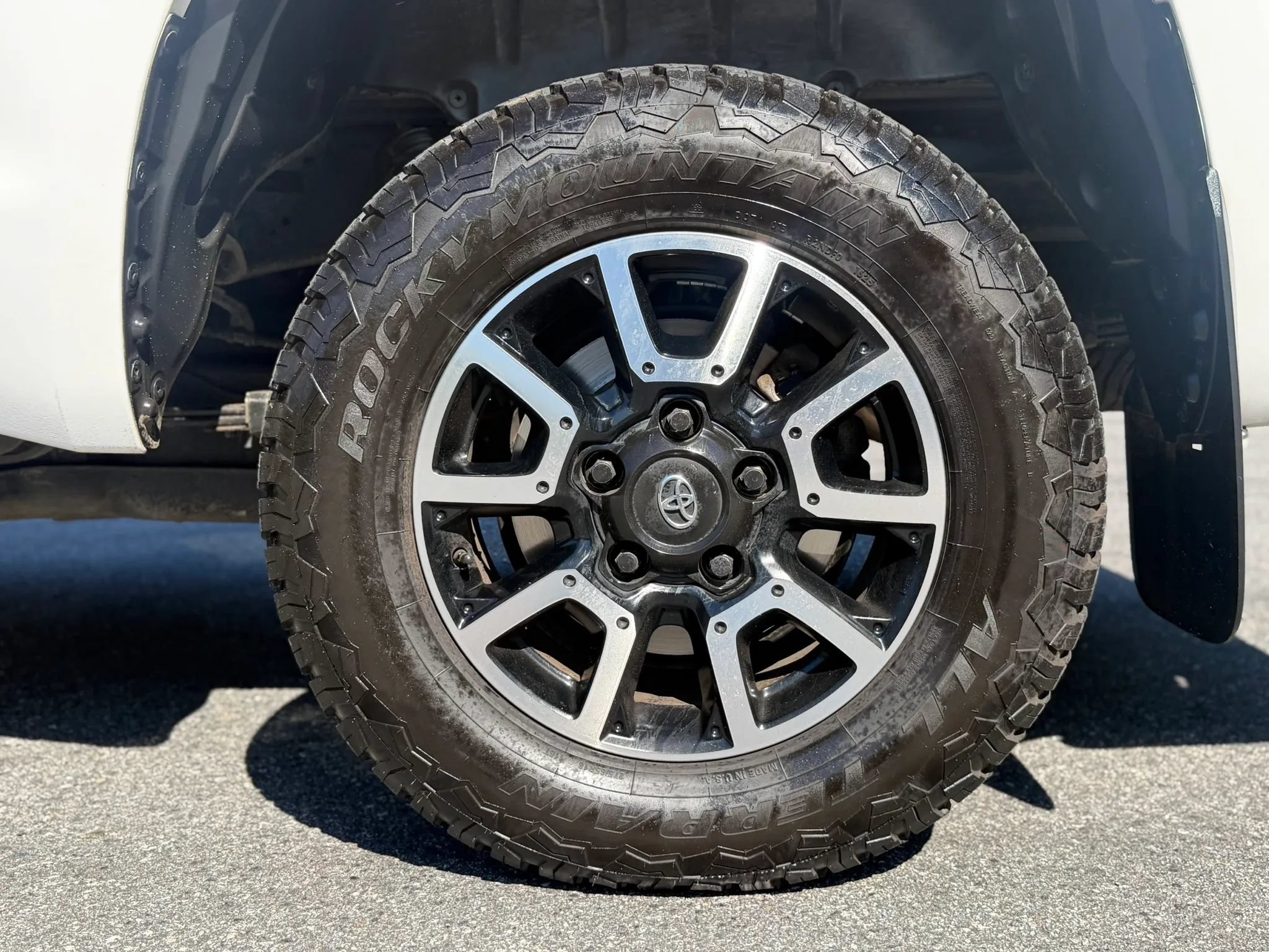 Used 2021 Toyota Tundra 1794 Edition w/ TRD Off-Road Package AWD/4WD image 37