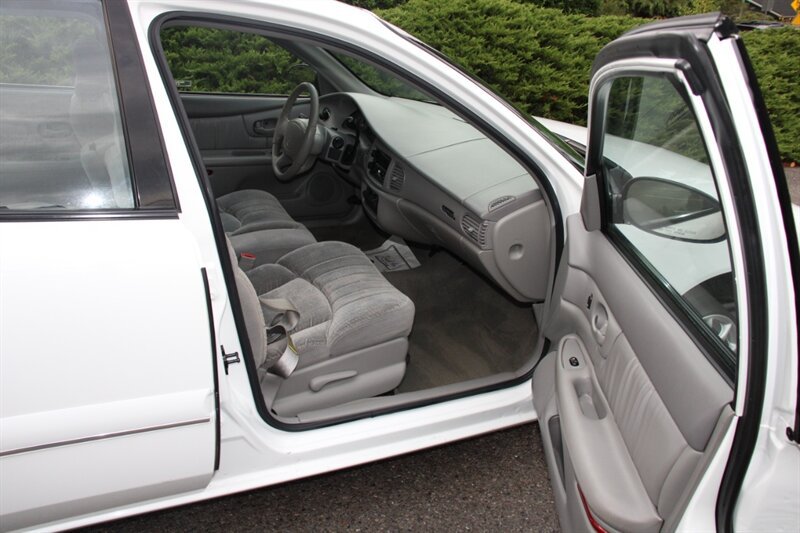 Used 1998 Buick Century Custom FWD image 13