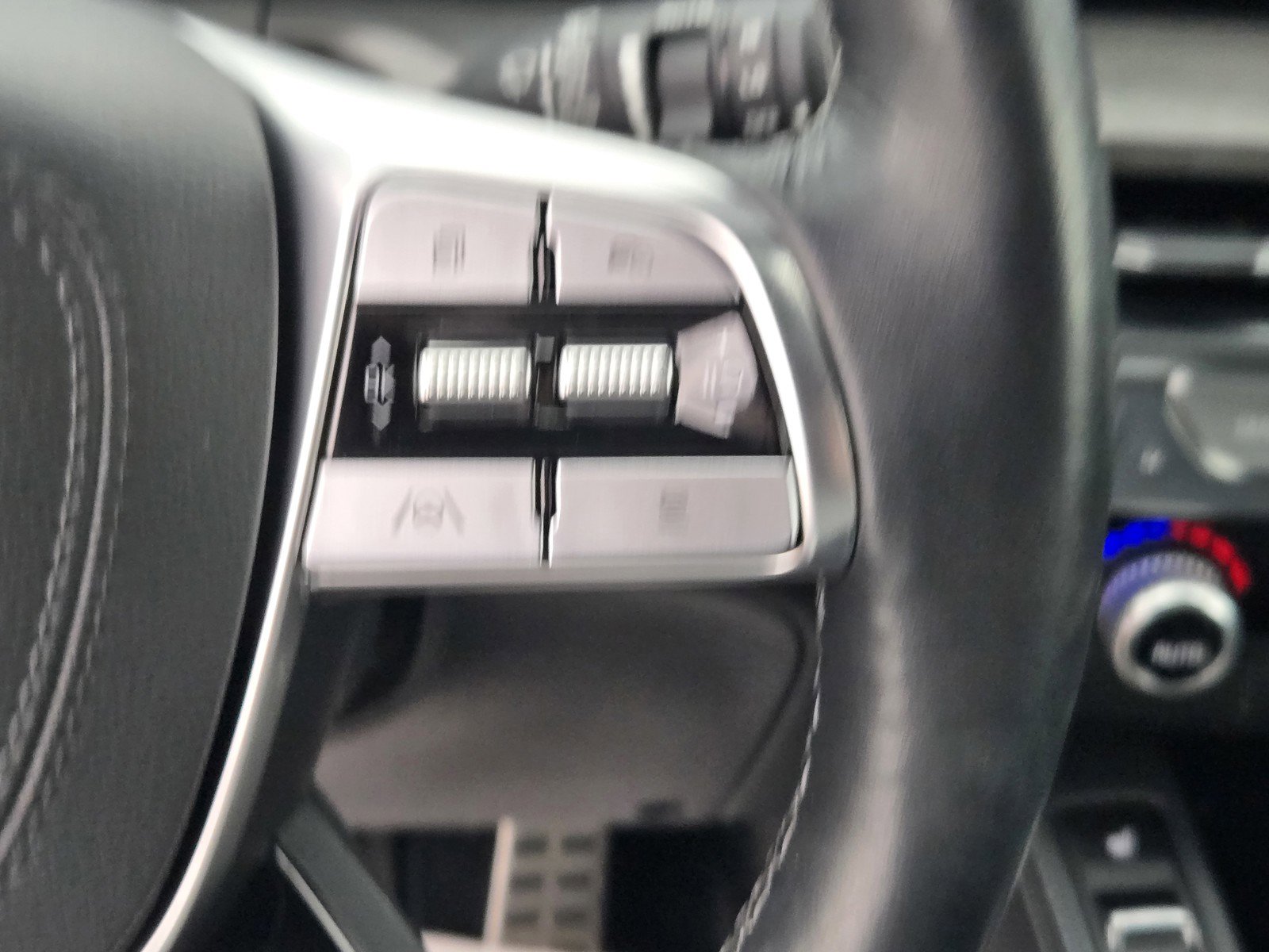 Used 2025 Kia Telluride SX Prestige X-Line image 28