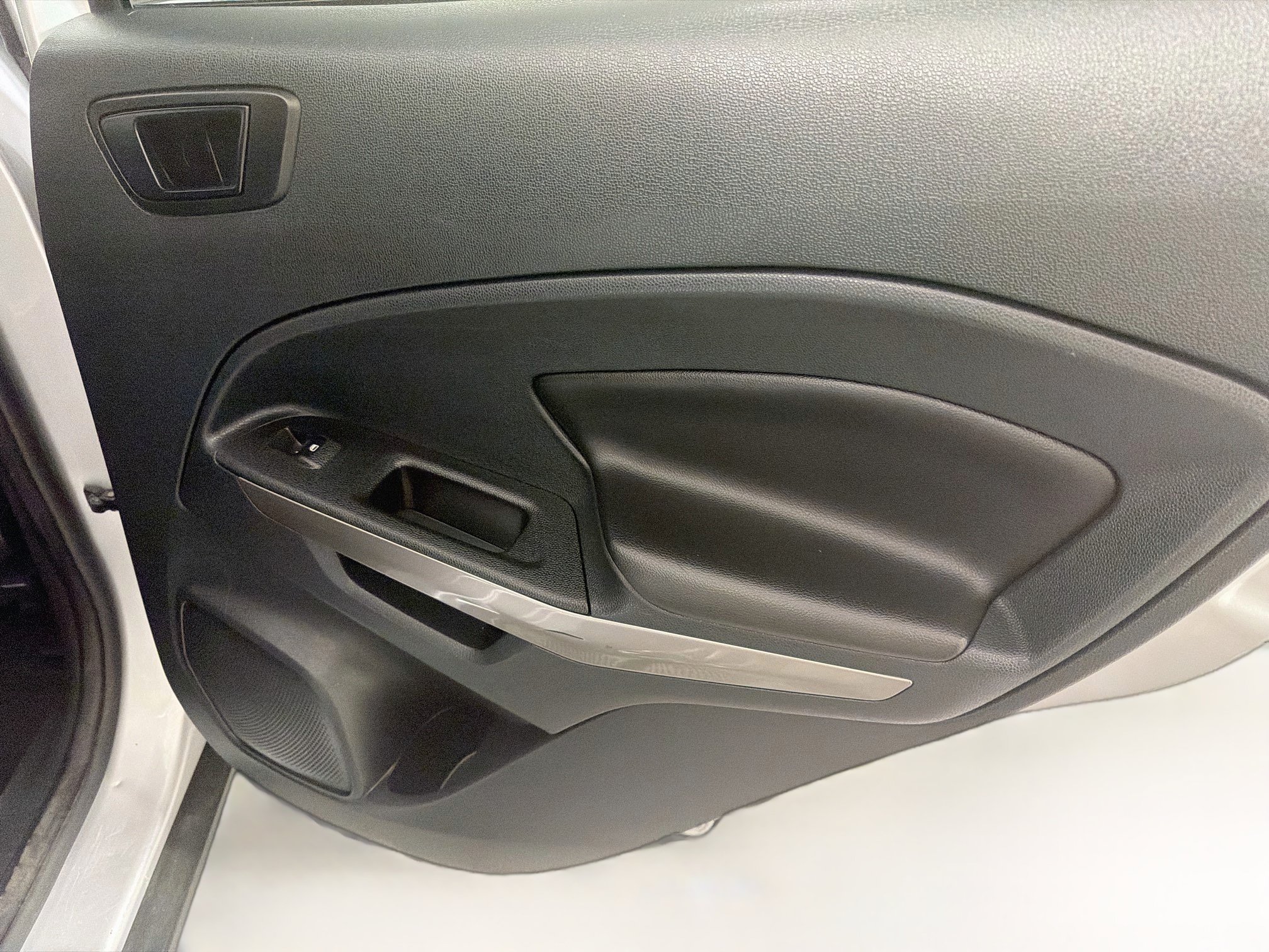 Used 2020 Ford EcoSport SES w/ Interior Protection Package AWD/4WD image 26