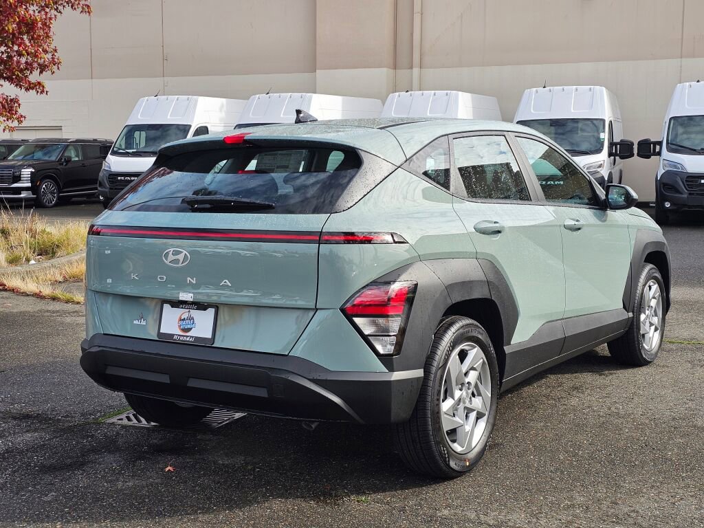 New 2026 Hyundai Kona SE image 7