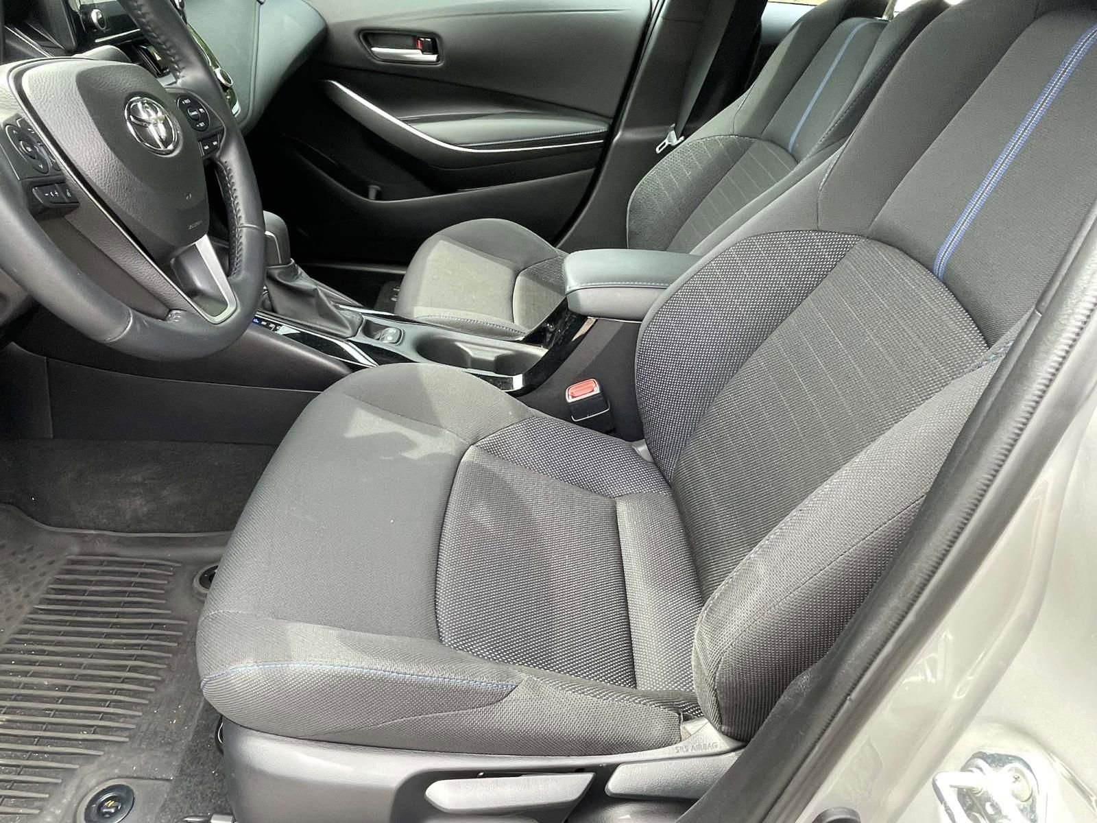 Used 2022 Toyota Corolla SE FWD image 13