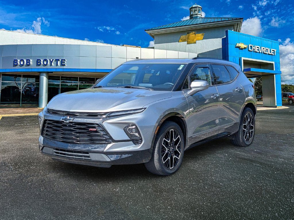 Certified 2023 Chevrolet Blazer RS w/ Driver Confidence II Package FWD image 9