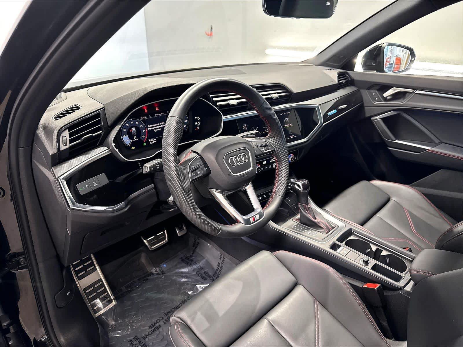 Certified 2025 Audi Q3 2.0T Premium Plus w/ Premium Plus Package AWD/4WD image 15