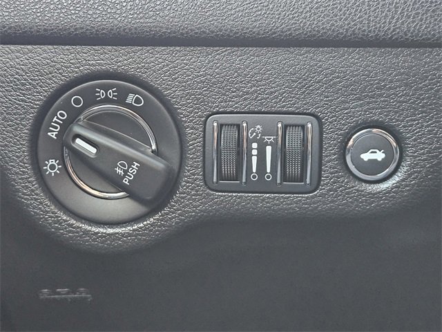 Used 2023 Chrysler 300 Touring L w/ Popular Equipment Group image 22