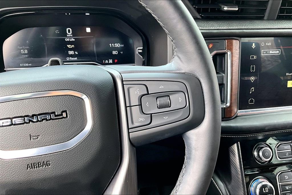 Used 2023 GMC Yukon Denali Ultimate AWD/4WD image 25