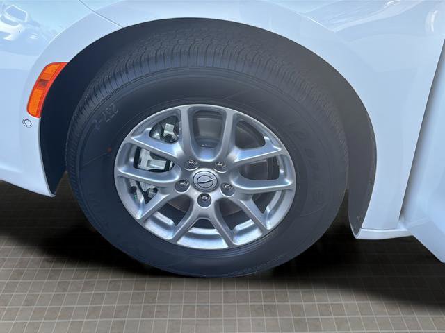 New 2026 Chrysler Pacifica Select image 43