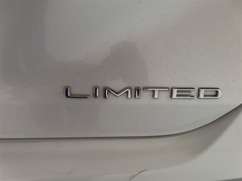 Used 2019 Toyota Avalon Limited w/ Advanced Safety Package FWD image 13