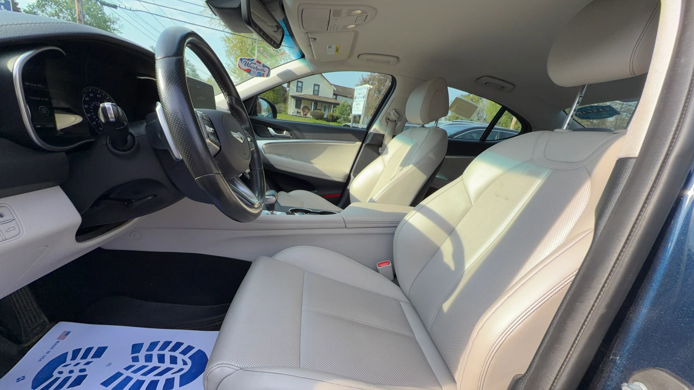 Used 2019 Genesis G70 2.0T Advanced AWD/4WD image 10