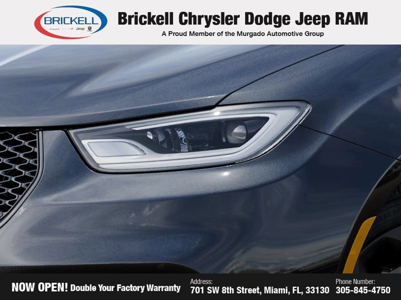 Used 2026 Chrysler Pacifica Select w/ S Appearance Package image 10