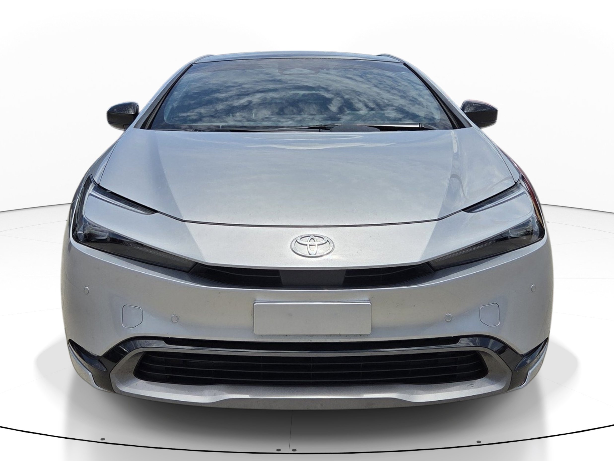 Used 2025 Toyota Prius Limited FWD image 2