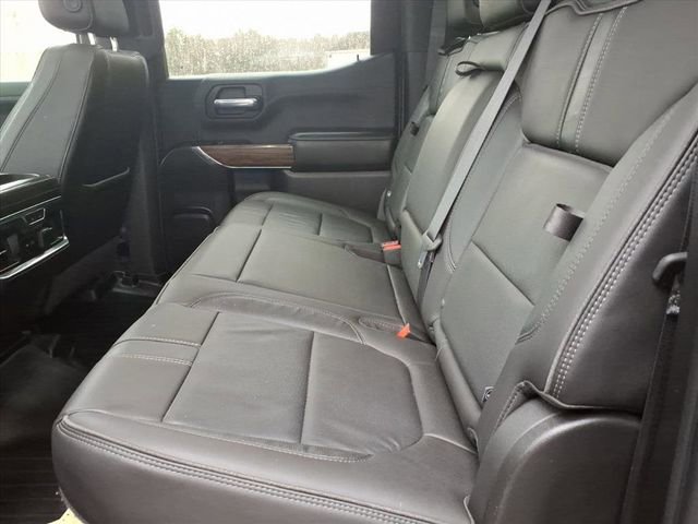 Used 2019 Chevrolet Silverado 1500 High Country w/ Technology Package AWD/4WD image 11