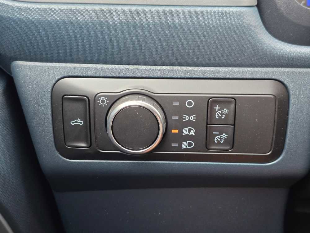 Used 2025 Ford Maverick XL w/ Equipment Group 102A image 34