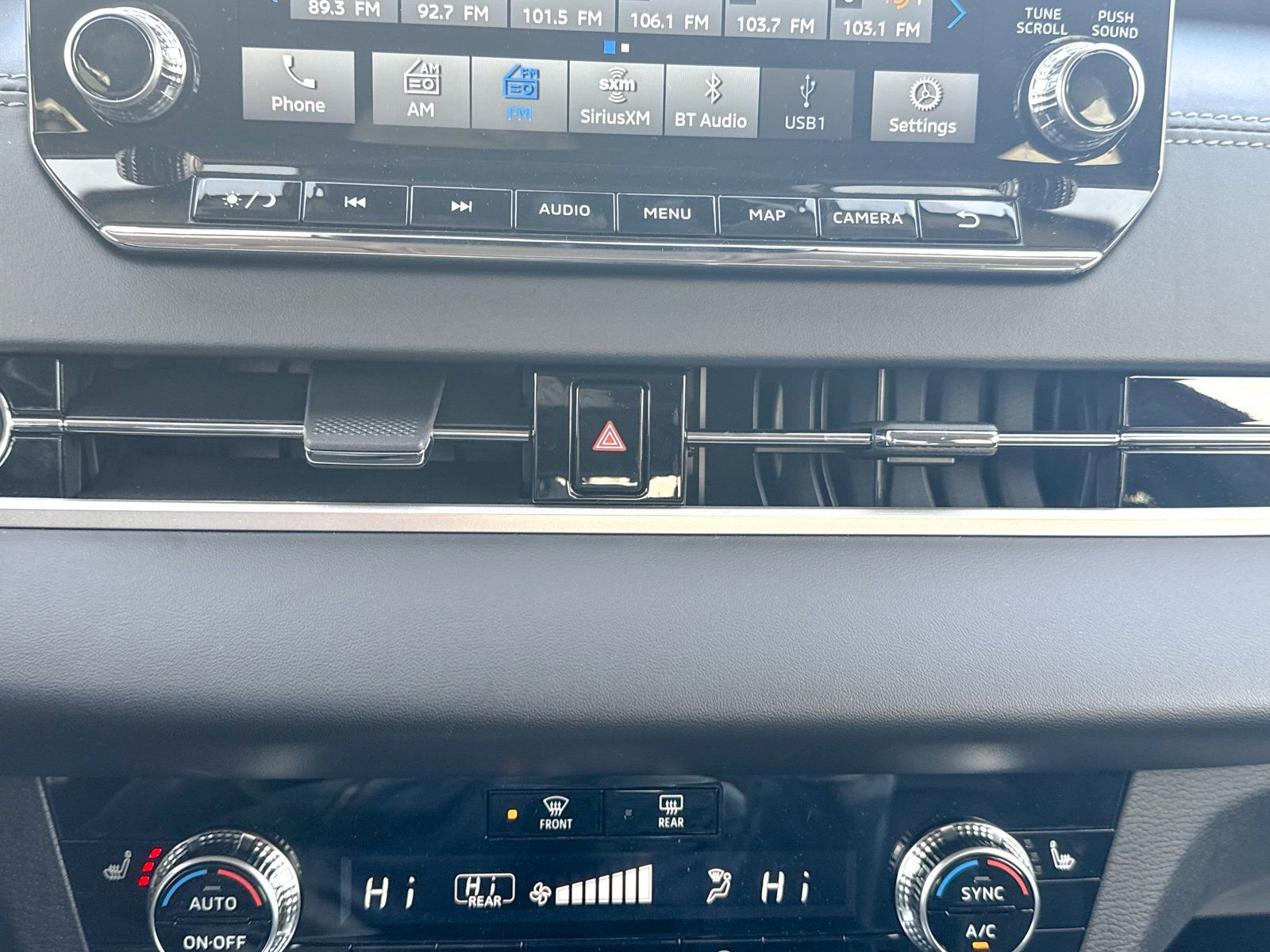 New 2025 Mitsubishi Outlander SEL image 33