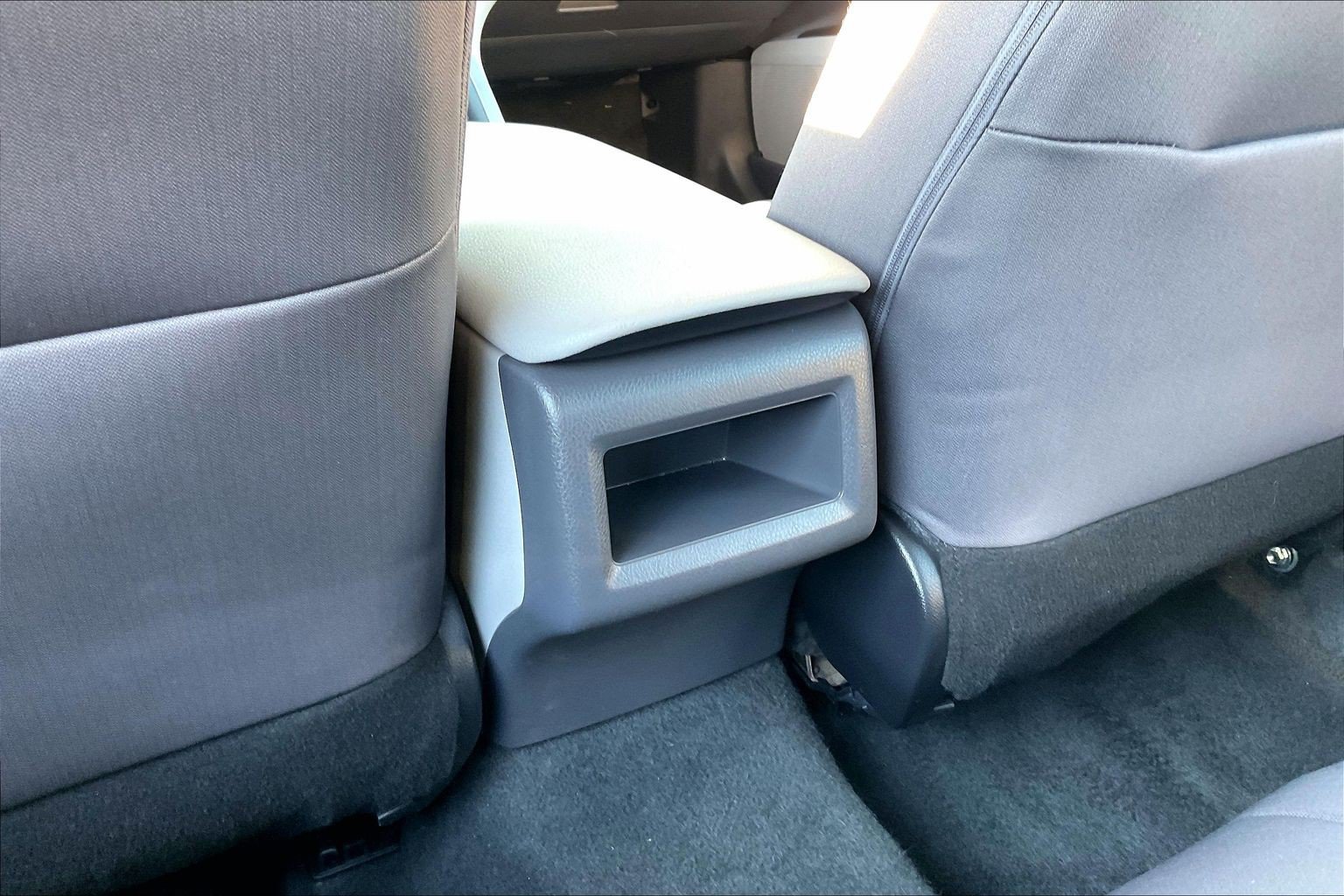Used 2022 Toyota Camry LE FWD image 39