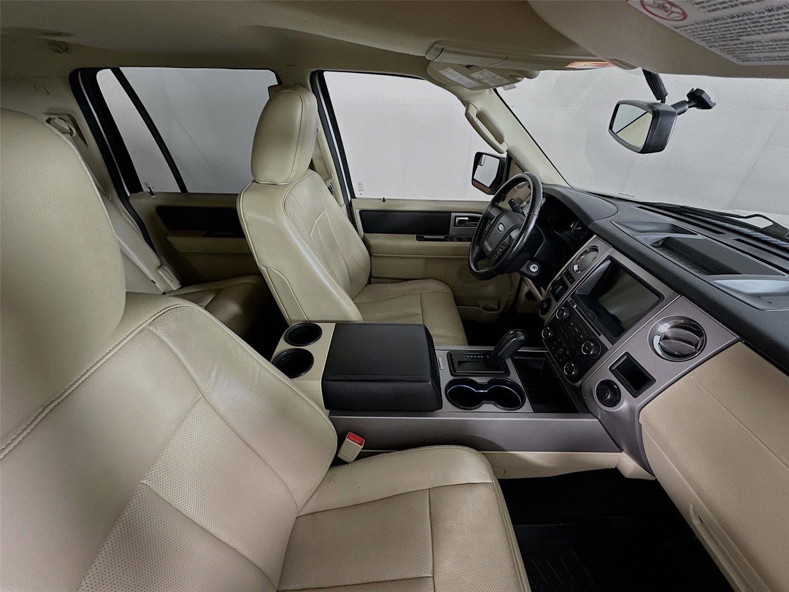 Used 2017 Ford Expedition EL XLT w/ Equipment Group 202A AWD/4WD image 29