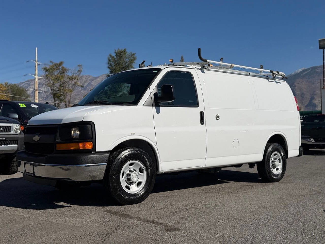 Used 2014 Chevrolet Express 2500 image 49