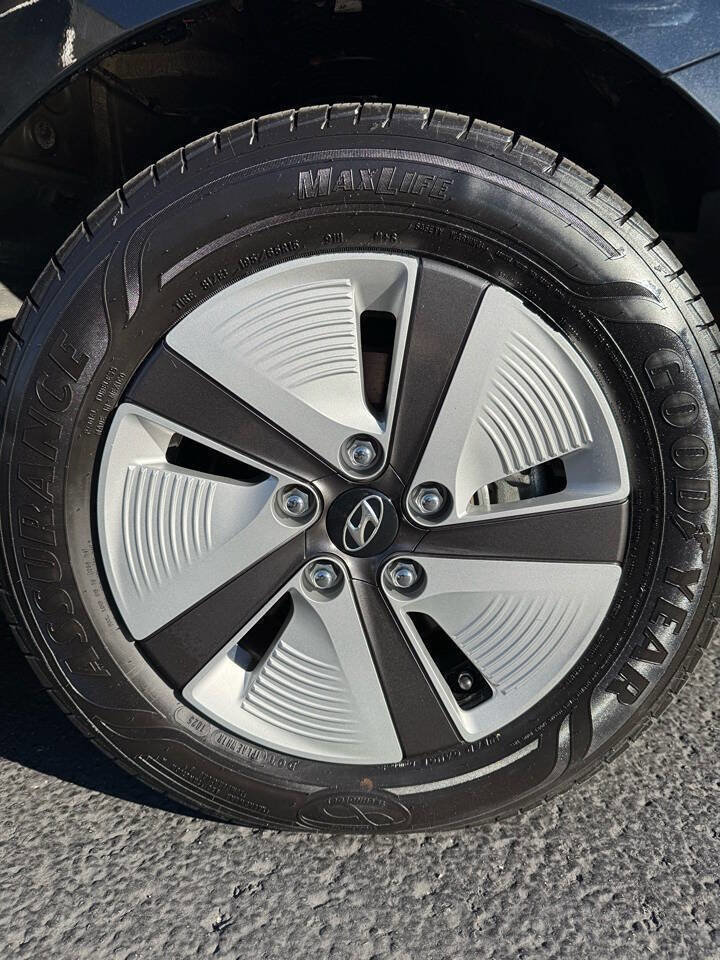 Used 2021 Hyundai Ioniq Blue image 10