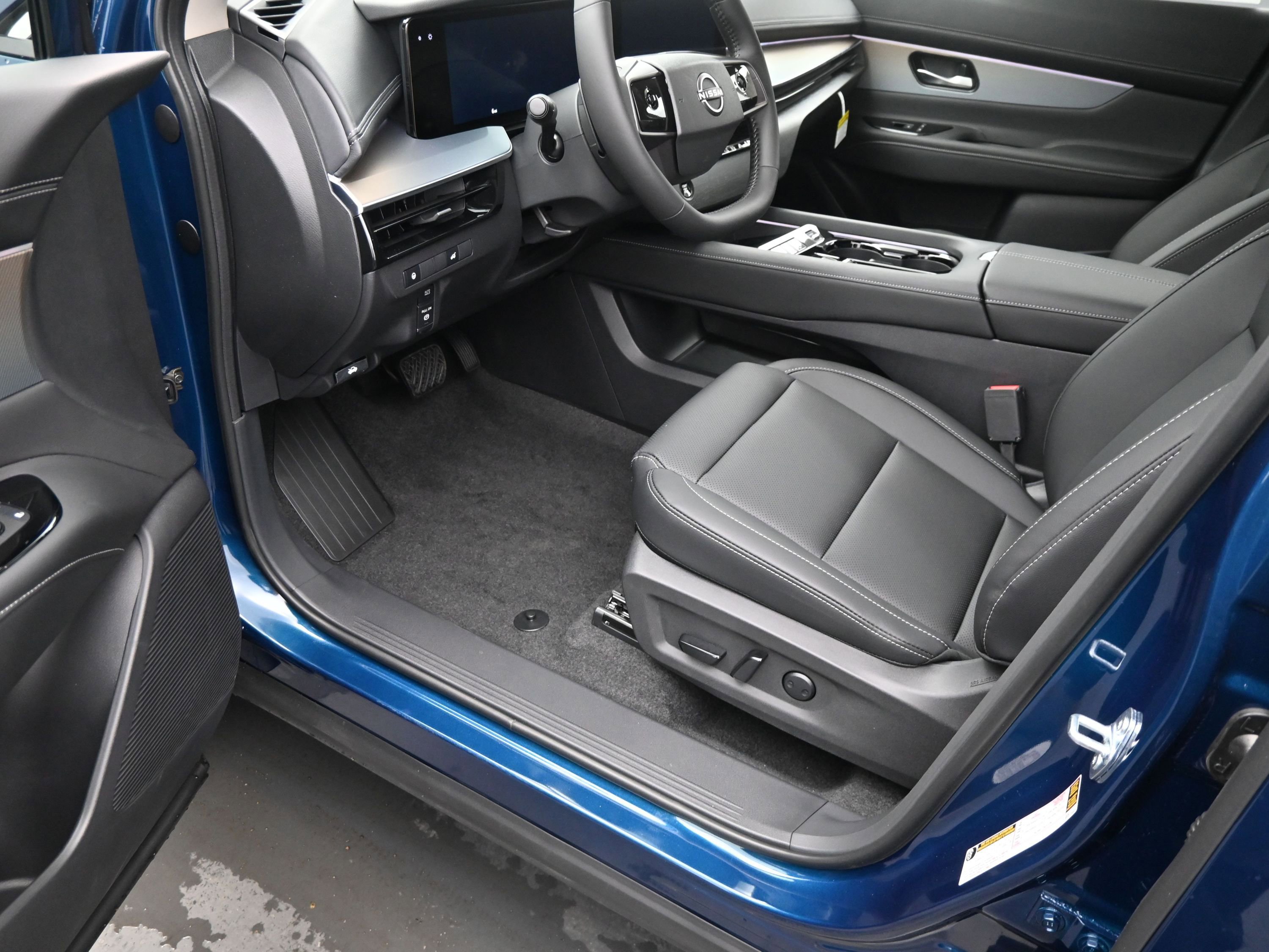 New 2026 Nissan Murano SL image 12