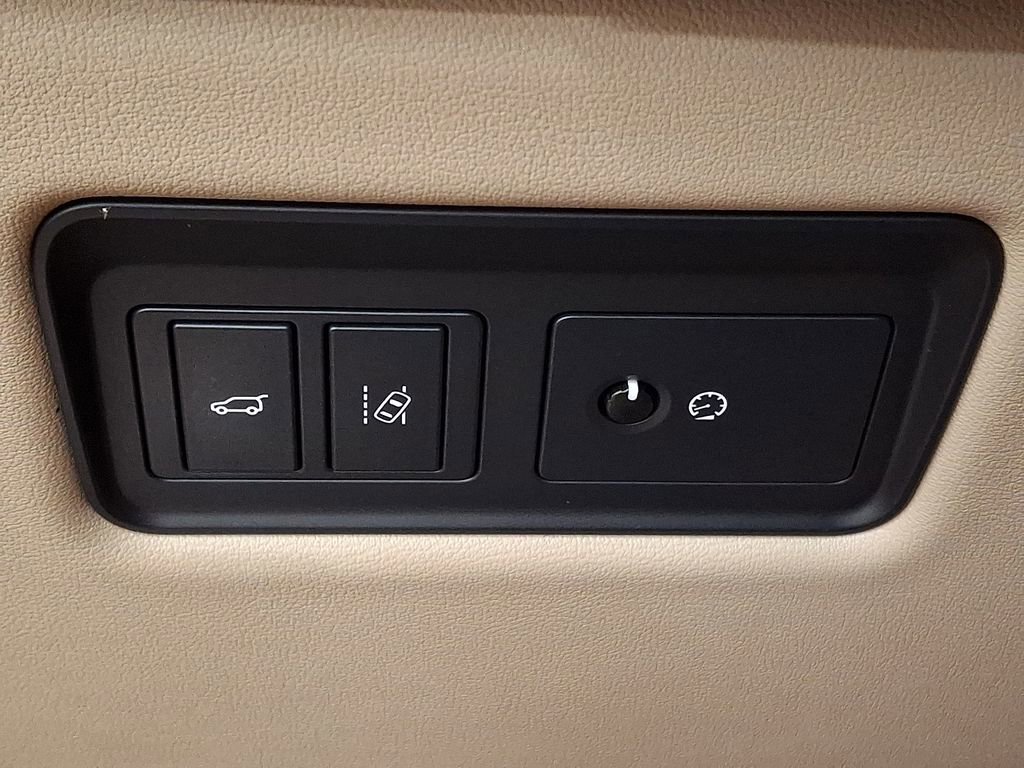 Used 2017 Land Rover Range Rover Sport HSE image 24