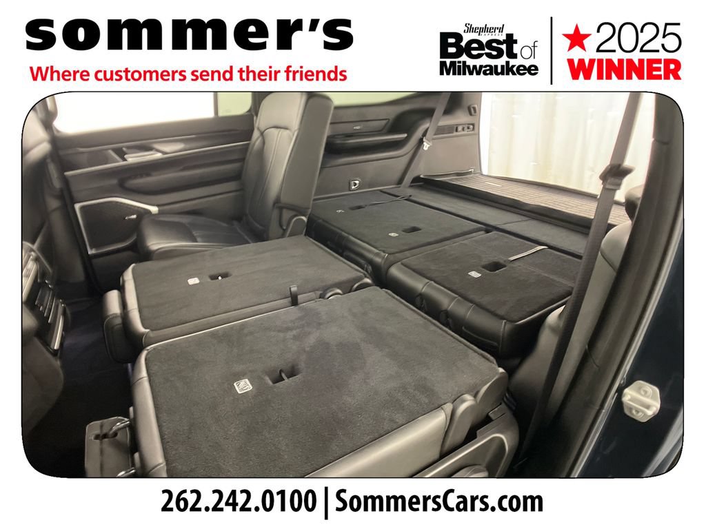 Used 2023 Jeep Wagoneer 4WD image 31