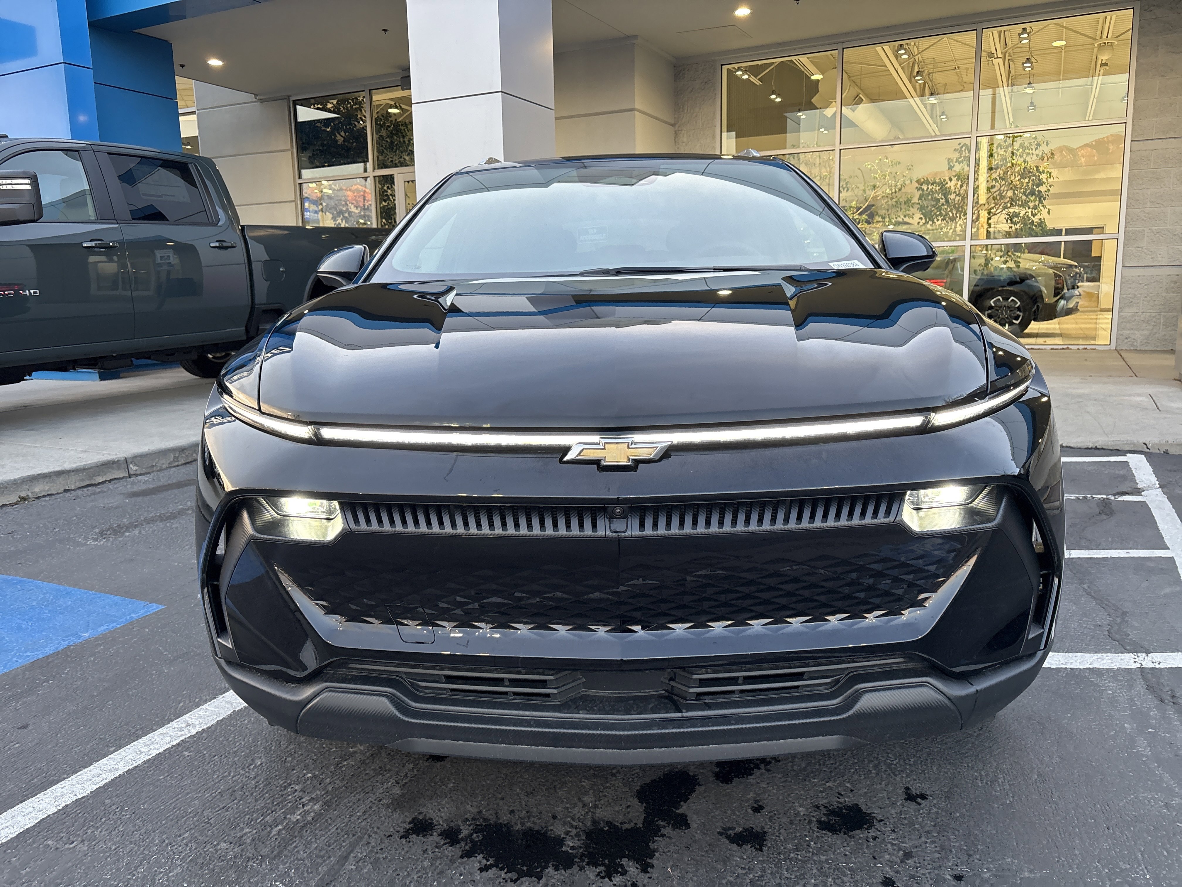 New 2026 Chevrolet Equinox EV LT image 8