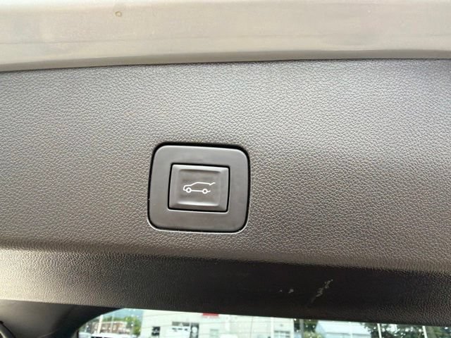 Used 2023 Buick Encore GX Select AWD/4WD image 23