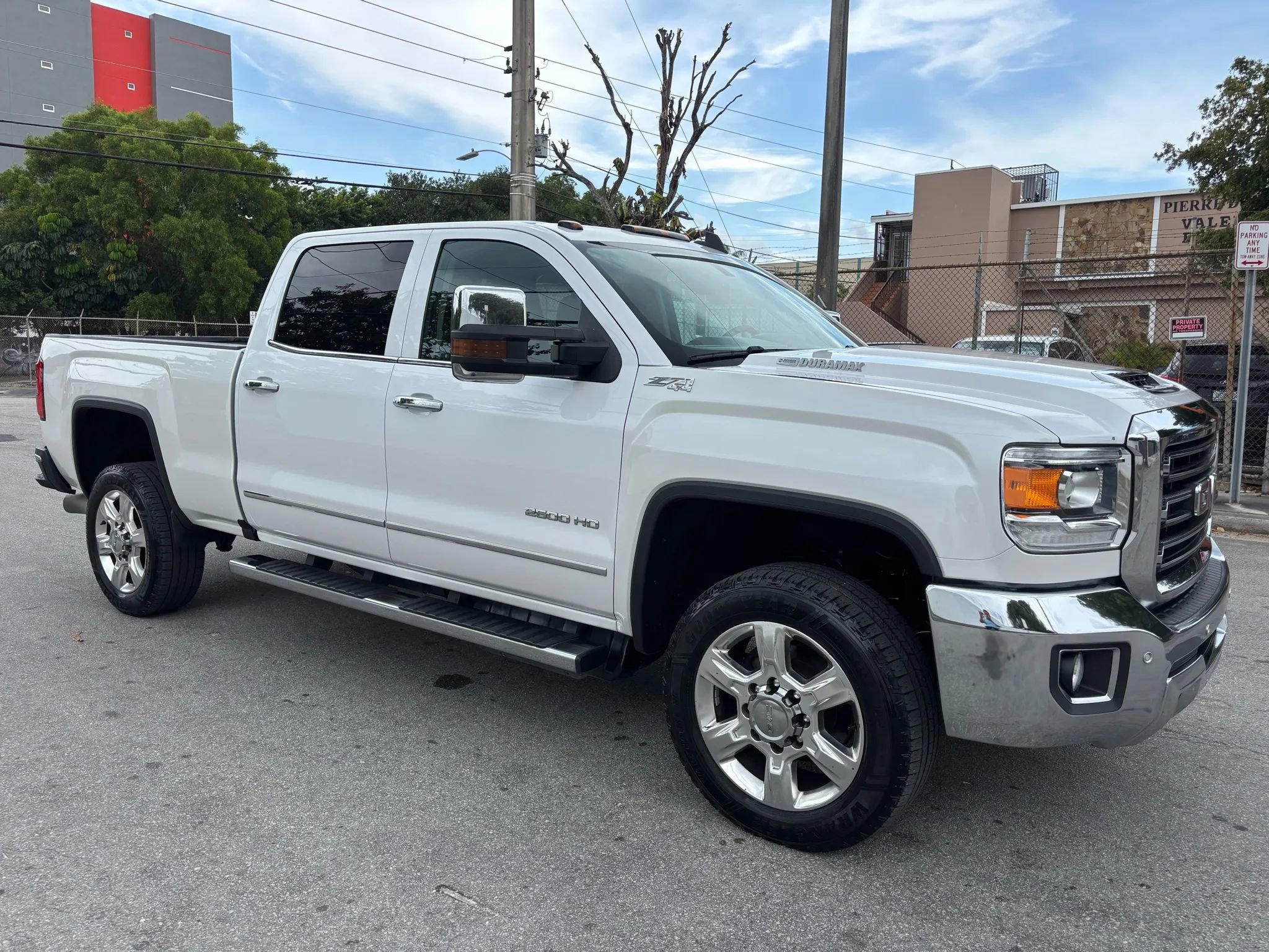 Used 2019 GMC Sierra 2500 SLT w/ Duramax Plus Package image 6