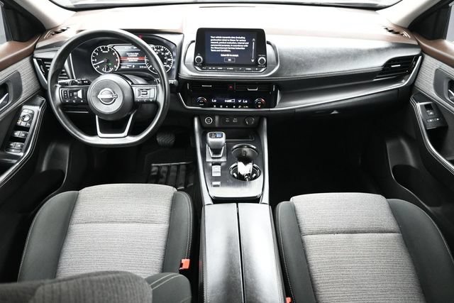 Used 2022 Nissan Rogue SV FWD image 14