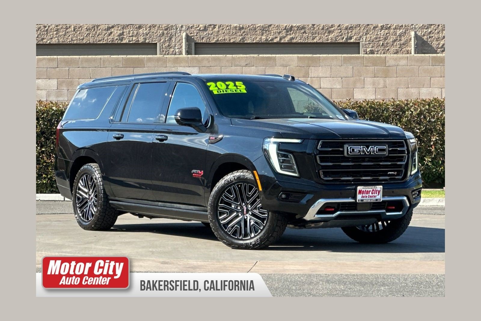 Used 2025 GMC Yukon XL AT4 Ultimate