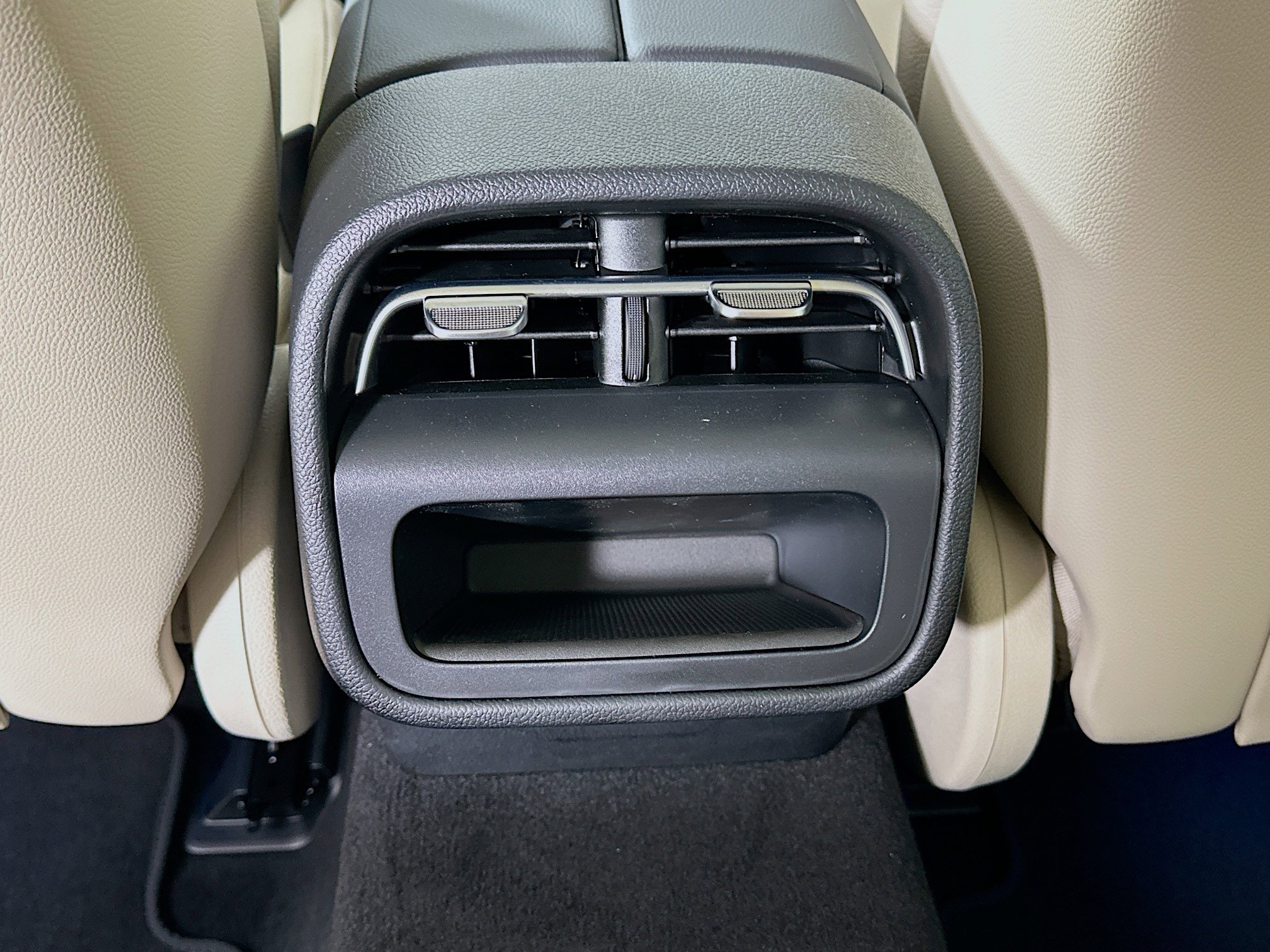 Certified 2025 Mercedes-Benz E 350 4MATIC Sedan image 32