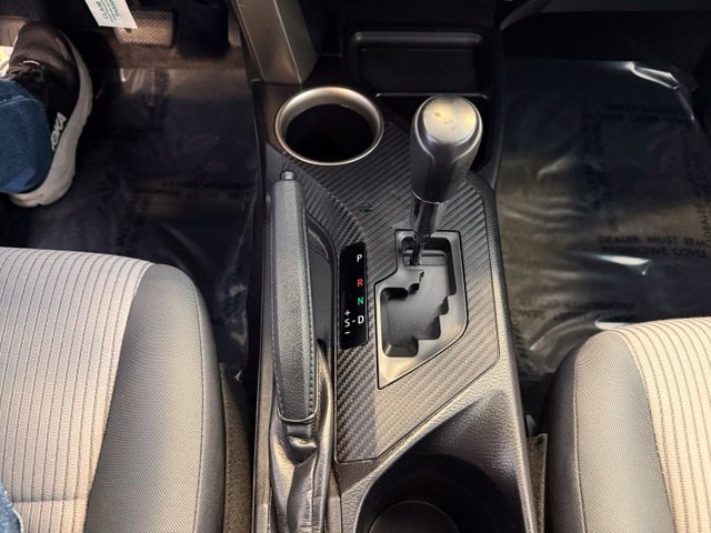 Used 2015 Toyota RAV4 LE AWD/4WD image 16