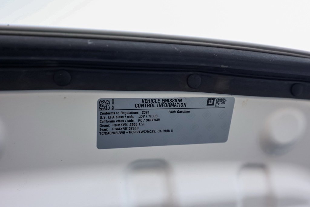 Used 2024 Chevrolet Trax RS w/ Driver Confidence Package image 32