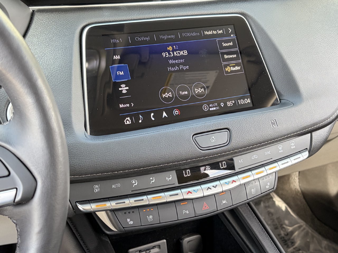 Used 2021 Cadillac XT4 Premium Luxury FWD image 25