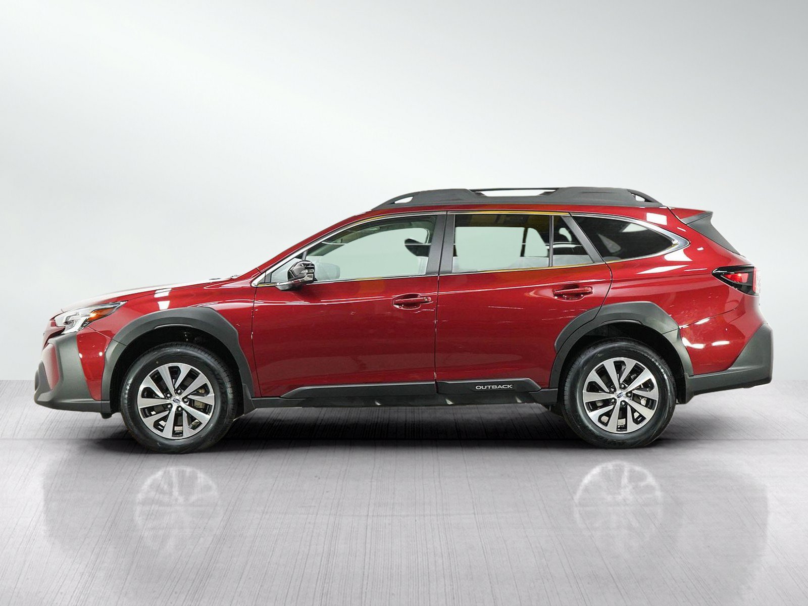 Used 2025 Subaru Outback Premium AWD/4WD image 2