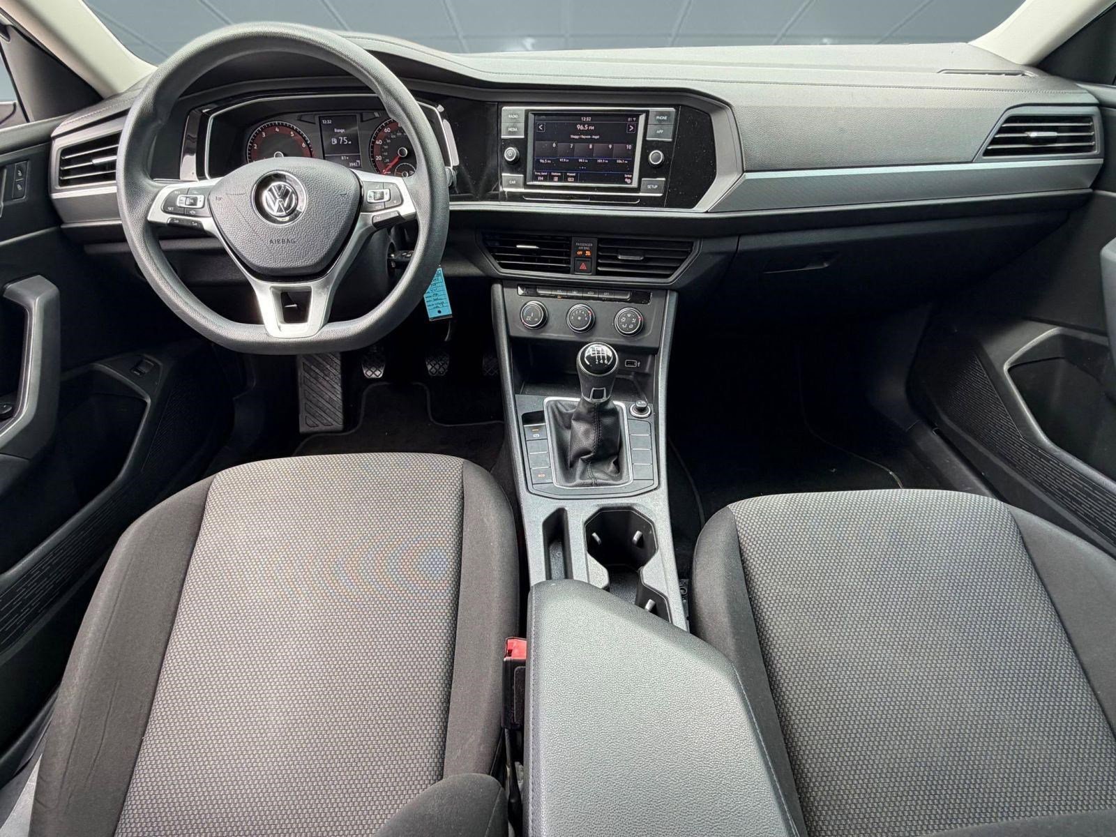 Used 2019 Volkswagen Jetta S image 14
