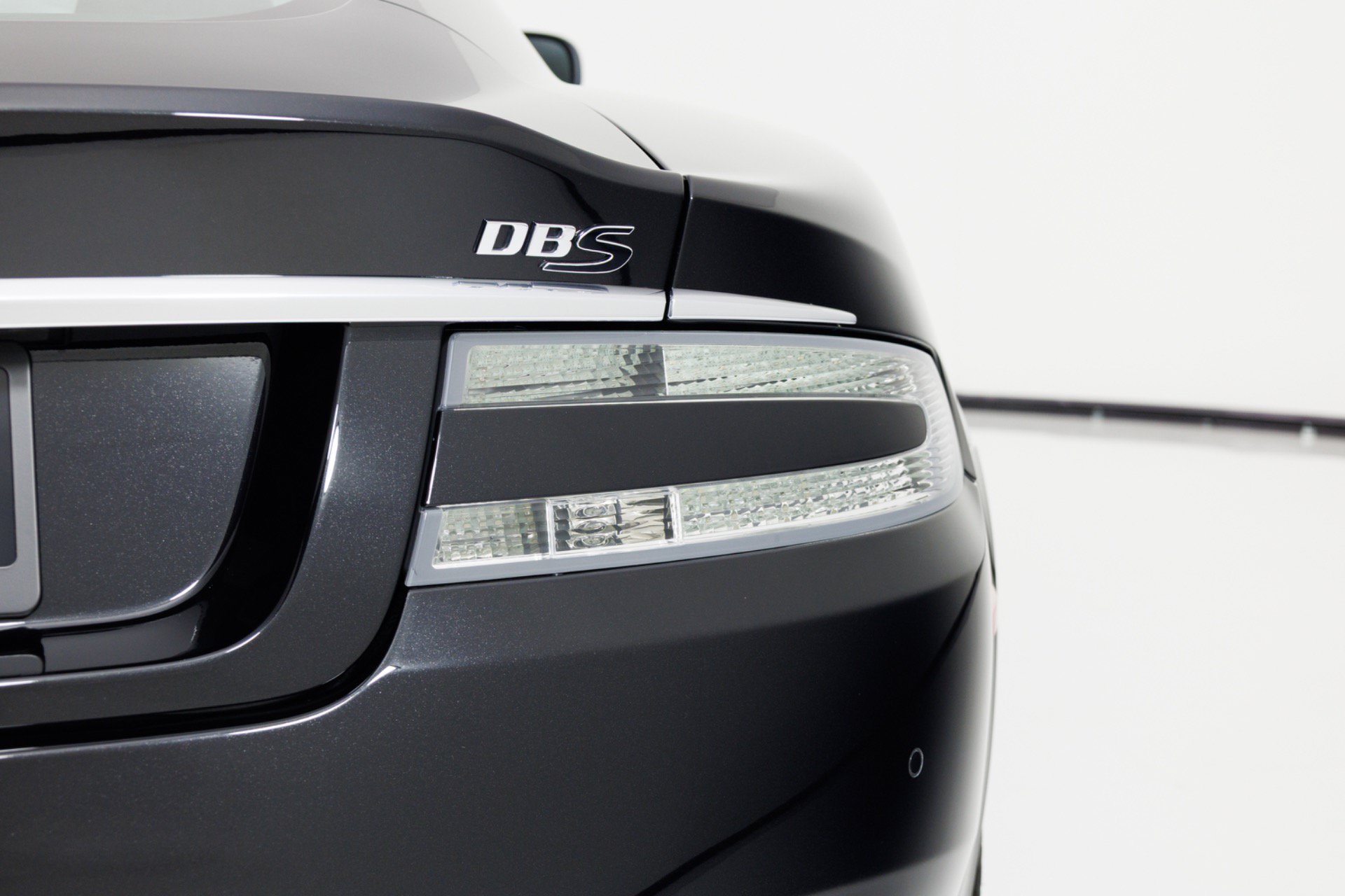 Used 2009 Aston Martin DBS Coupe RWD image 65