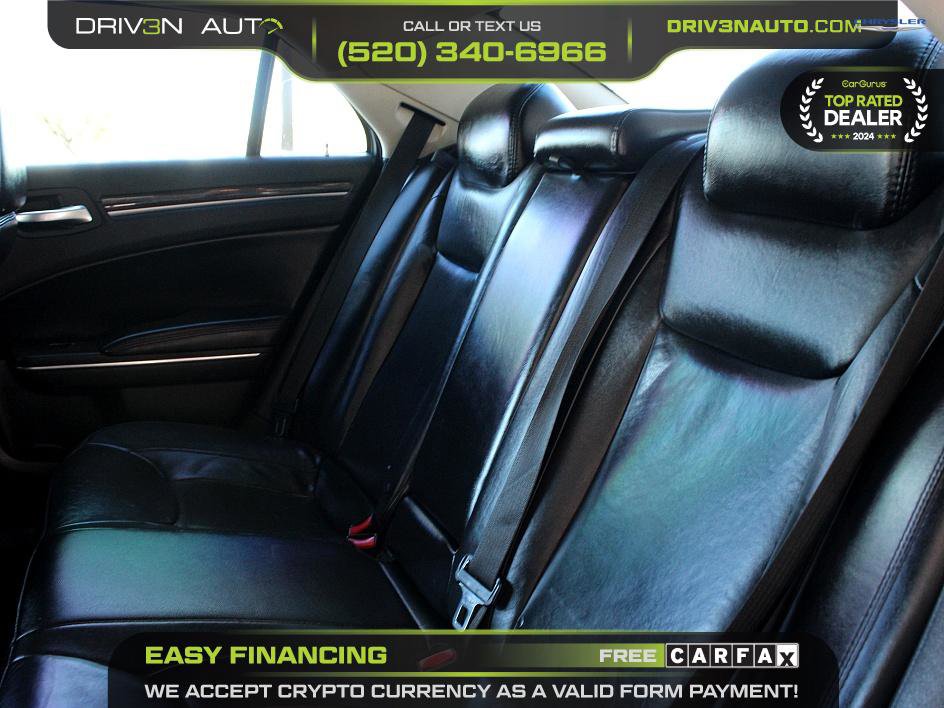 Used 2016 Chrysler 300 Limited image 17