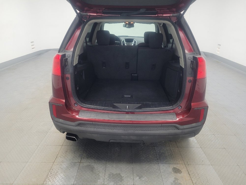 Used 2017 GMC Terrain SLE image 29