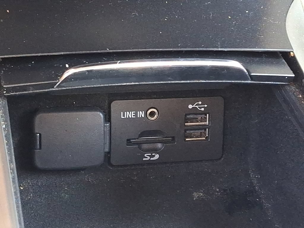 Used 2015 Lincoln MKC AWD w/ Equipment Group 102A Reserve image 24